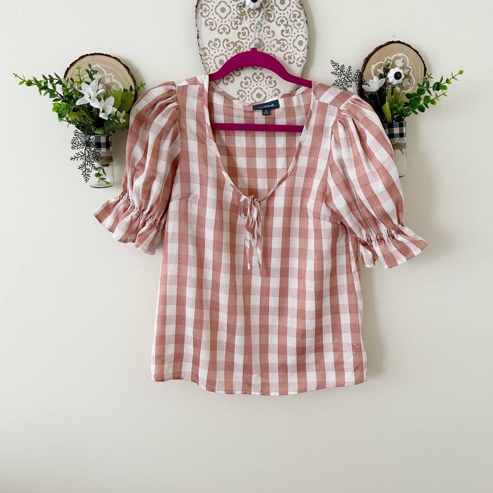Modcloth rose gold checkered puff sleeve top